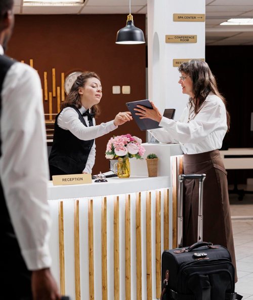 Hotelería, restauración y turismo